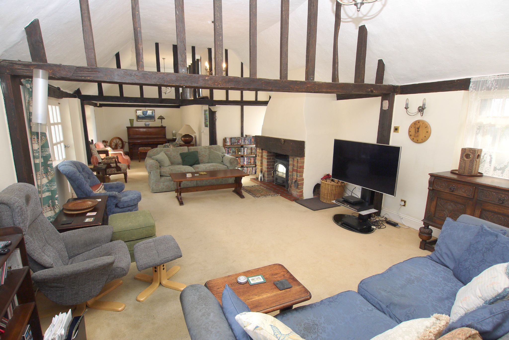 4 bedroom detached bungalow For Sale in Sevenoaks - Property photograph
