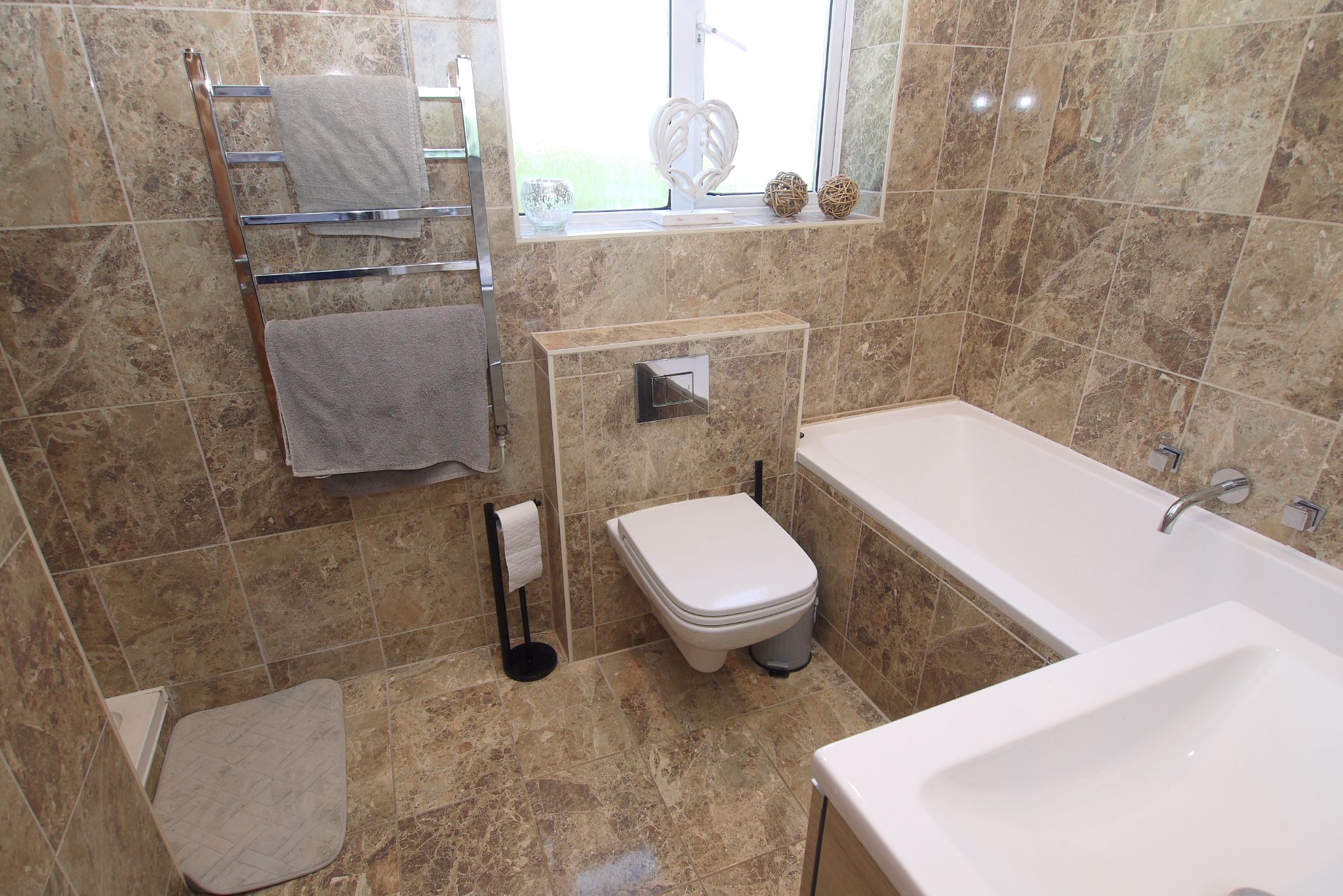 5 bedroom semi-detached house For Sale in Sevenoaks - Photograph 11