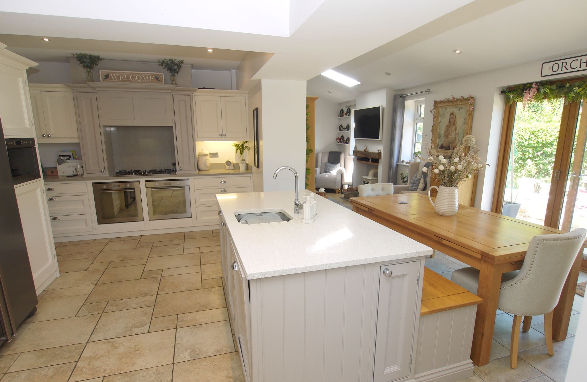 5 bedroom semi-detached house For Sale in Sevenoaks - Property photograph