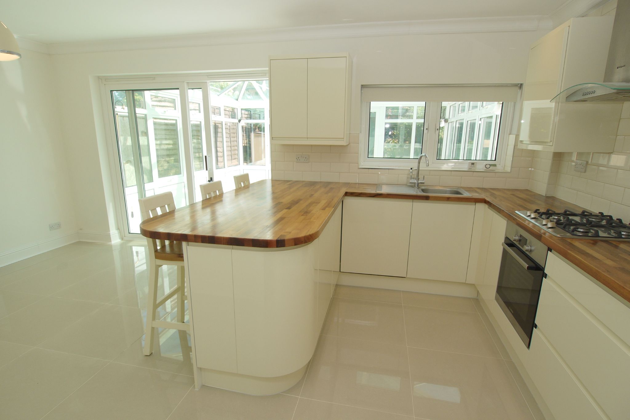 3 bedroom semi-detached house For Sale in Sevenoaks - Photograph 5