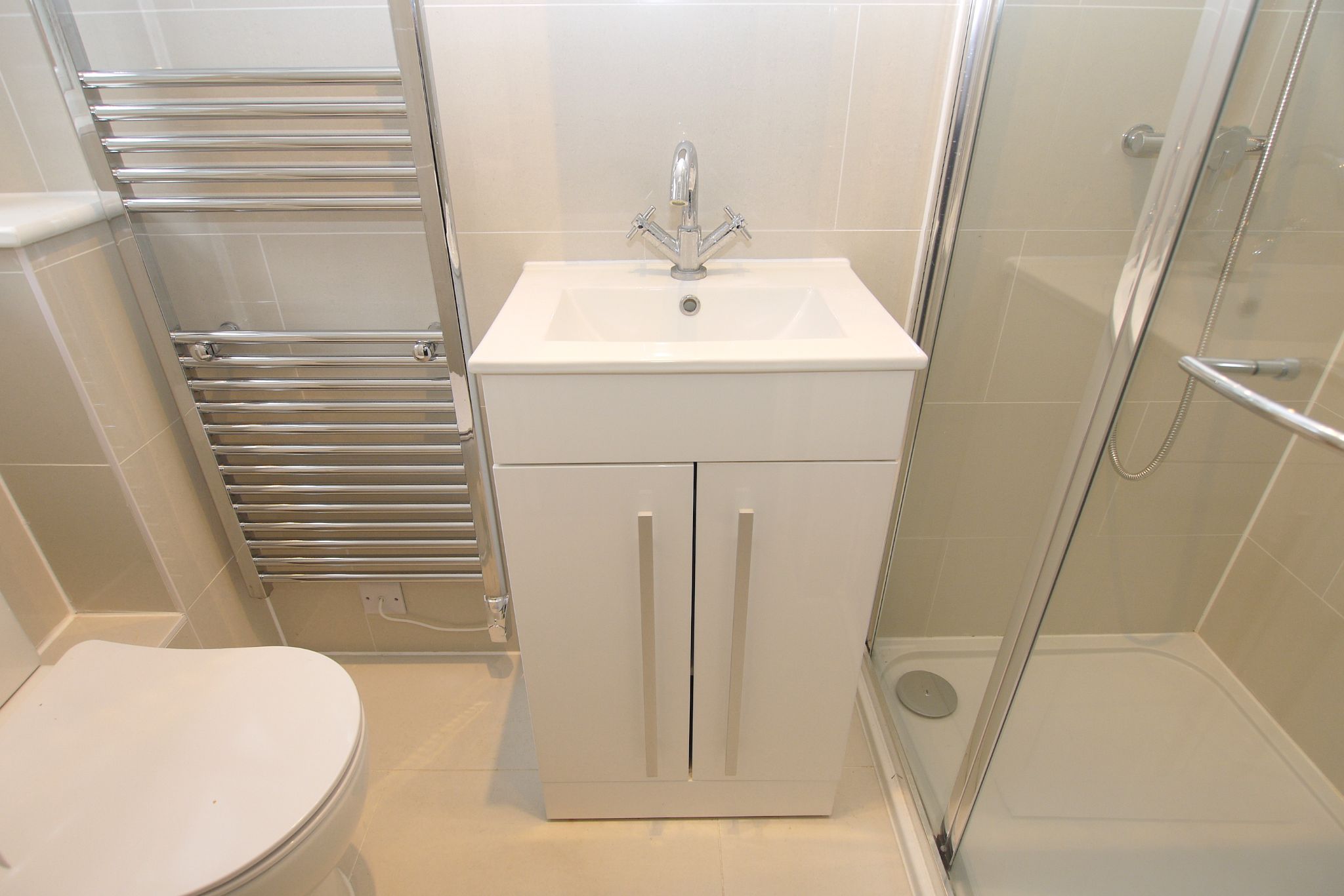 2 bedroom semi-detached house For Sale in Sevenoaks - Photograph 4