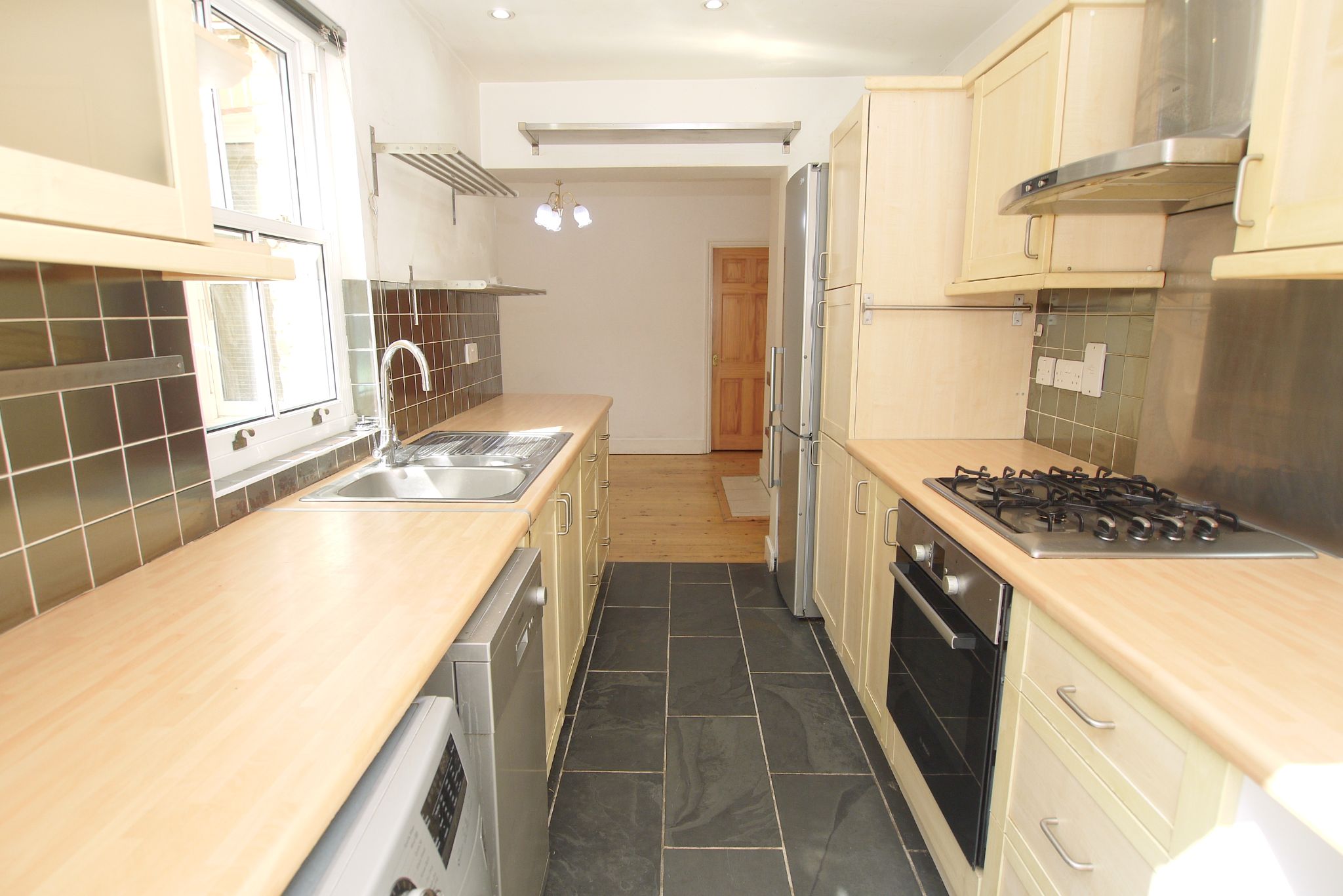 2 bedroom mid terraced house For Sale in Sevenoaks - Property photograph