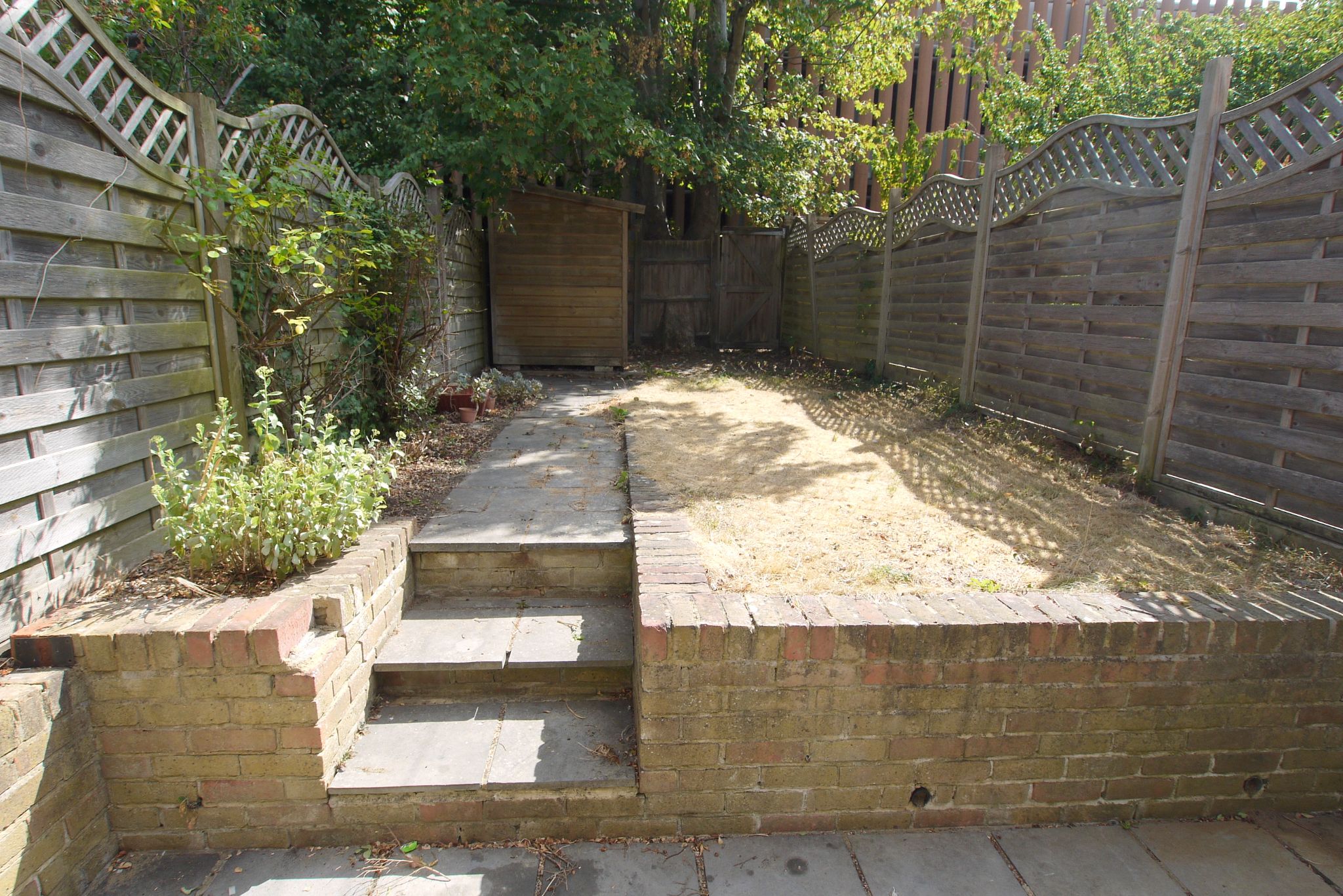 2 bedroom mid terraced house For Sale in Sevenoaks - Photograph 10