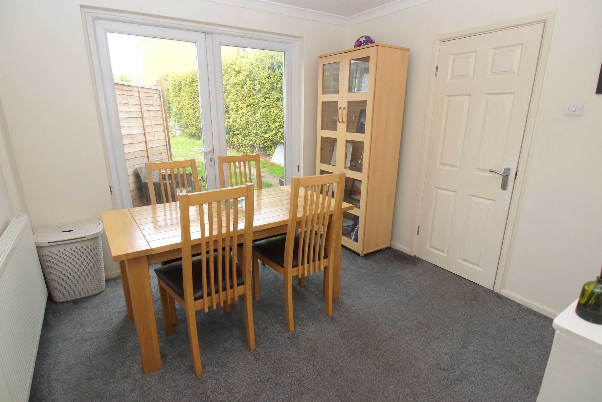 3 bedroom semi-detached house For Sale in Sevenoaks - Photograph 3
