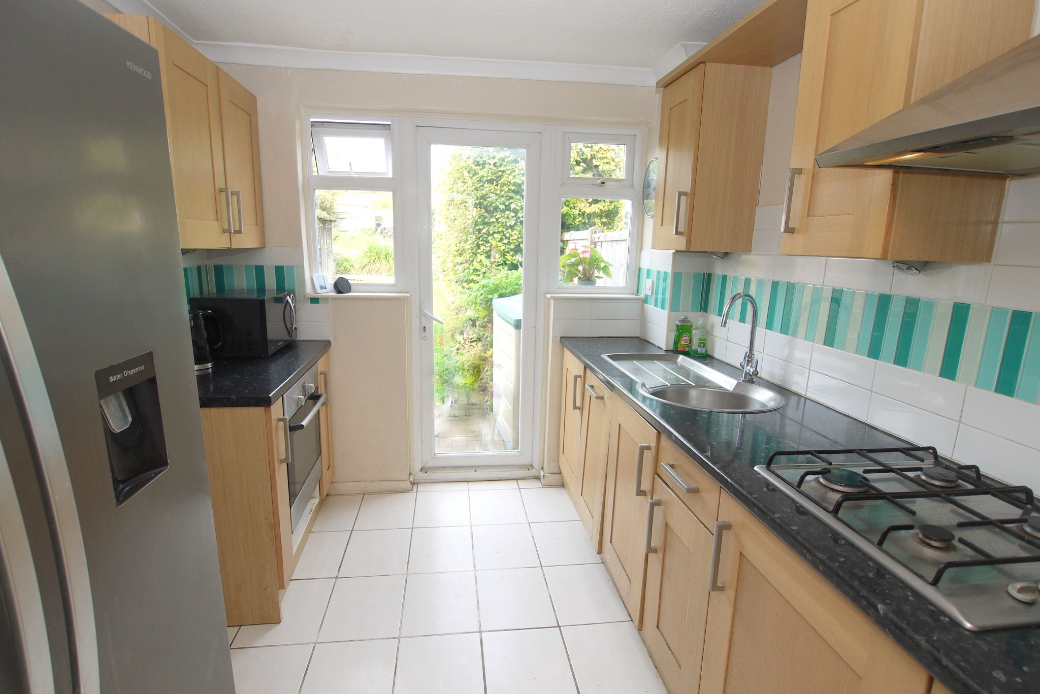 3 bedroom semi-detached house For Sale in Sevenoaks - Property photograph