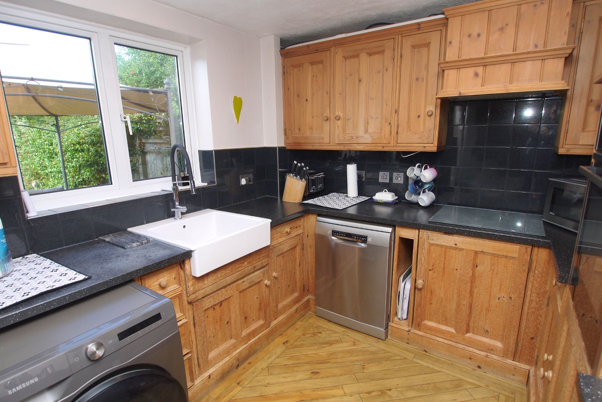 4 bedroom mid terraced house For Sale in Sevenoaks - Photograph 5