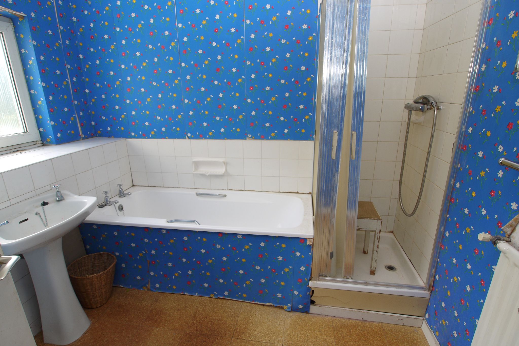 4 bedroom detached house For Sale in Sevenoaks - Photograph 6