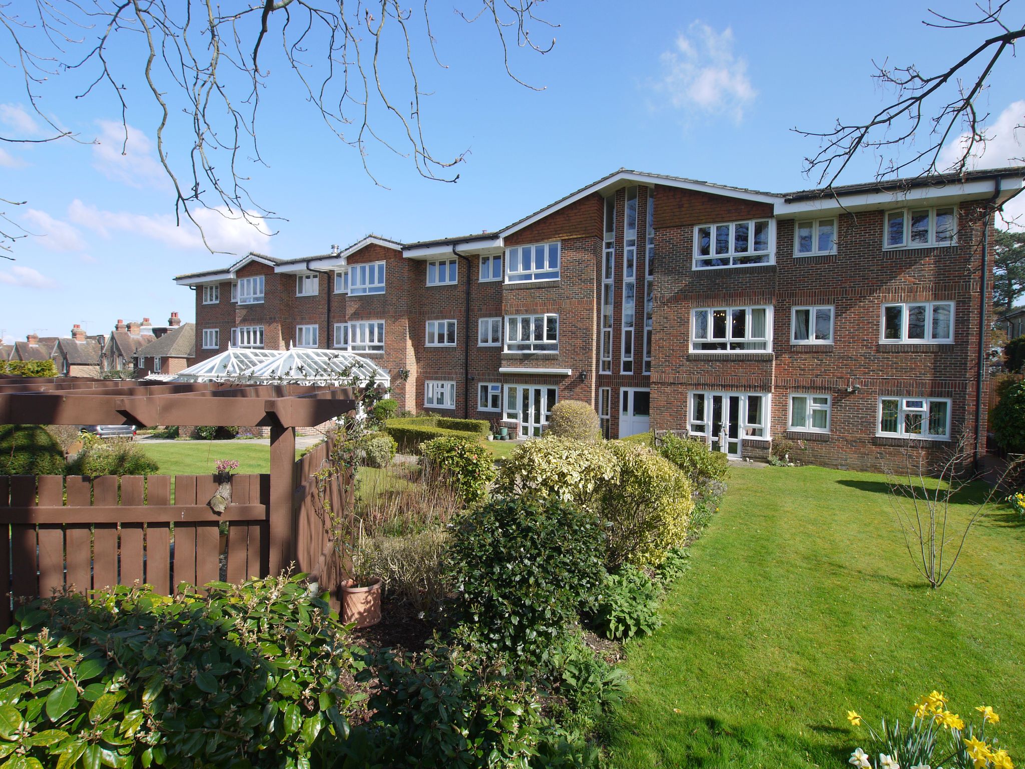2 bedroom apartment For Sale in Sevenoaks - Photograph 10