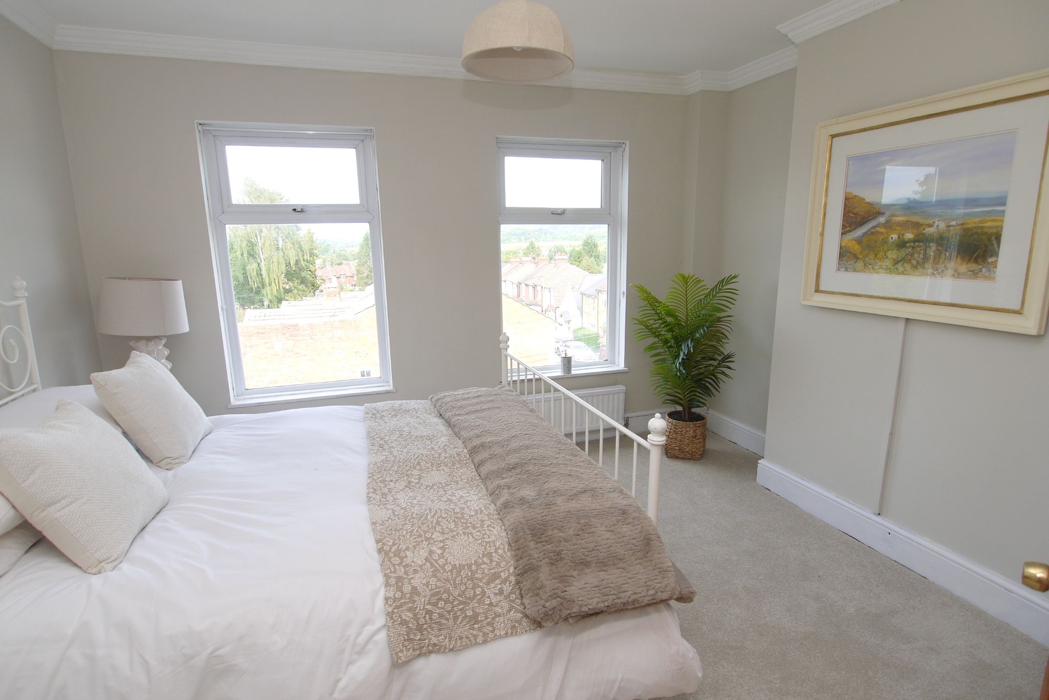 3 bedroom mid terraced house For Sale in Sevenoaks - Photograph 6