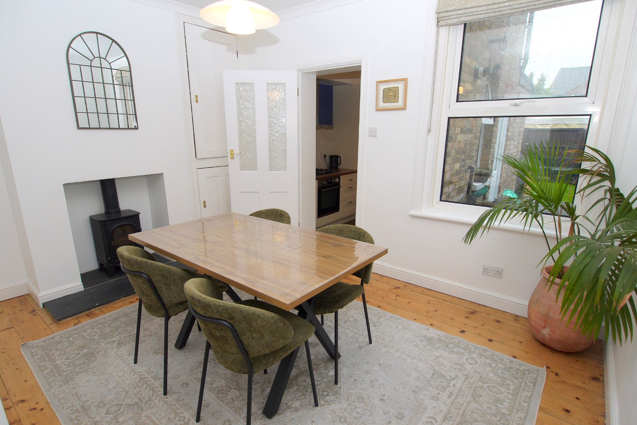 3 bedroom end terraced house For Sale in Sevenoaks - Property photograph