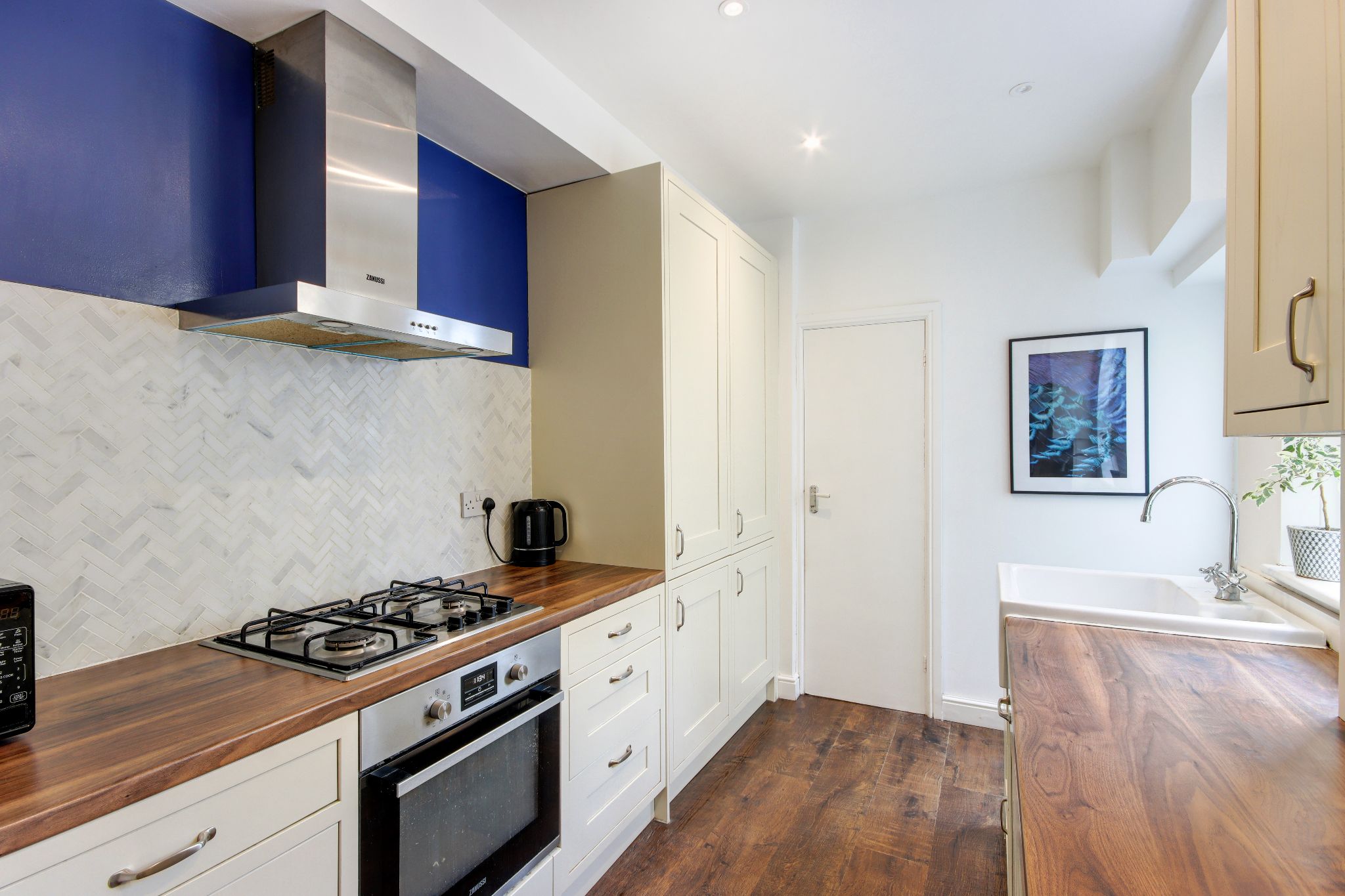 3 bedroom end terraced house For Sale in Sevenoaks - Photograph 9