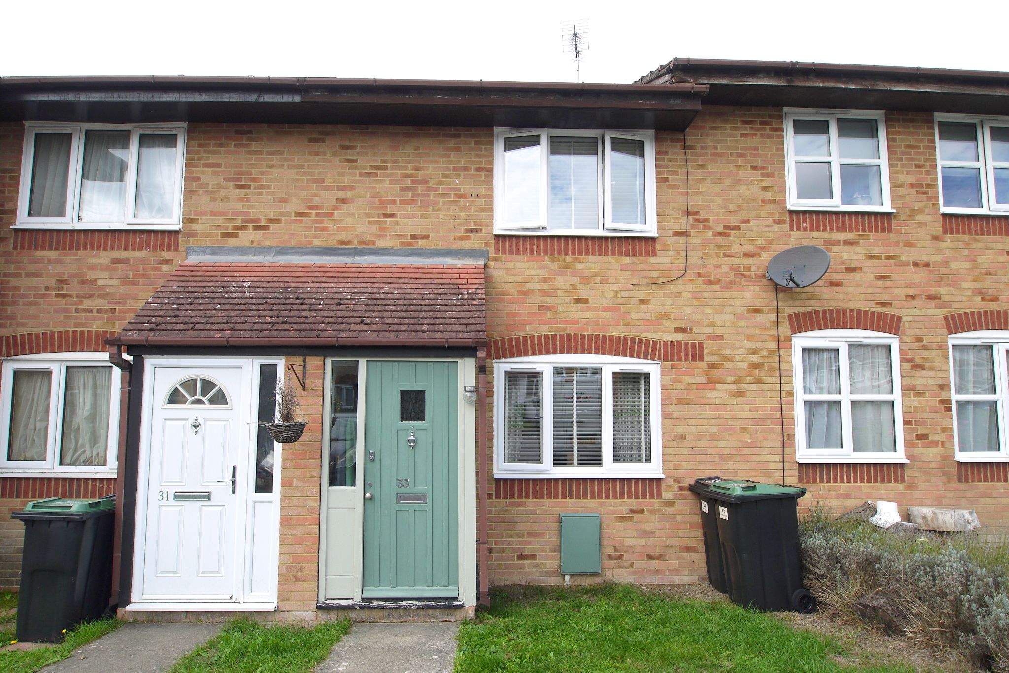 2 bedroom mid terraced house For Sale in Sevenoaks - Property photograph