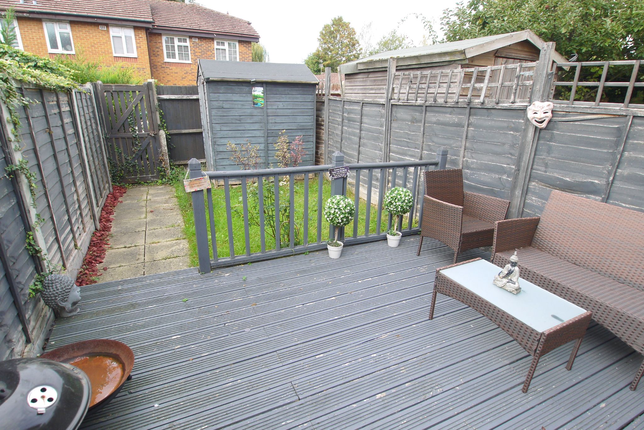 2 bedroom mid terraced house For Sale in Sevenoaks - Photograph 8
