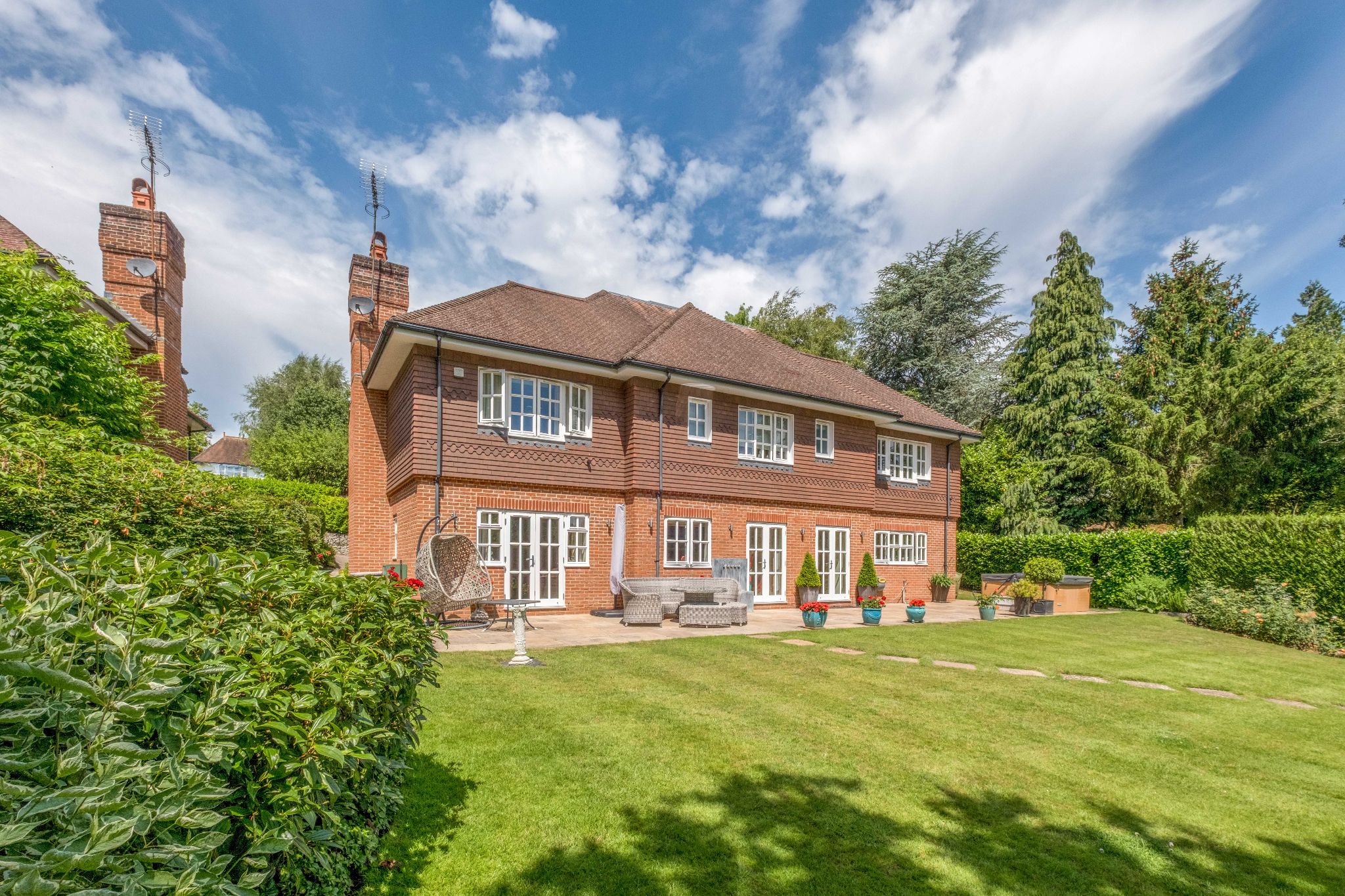 5 bedroom detached house For Sale in Sevenoaks - Photograph 22