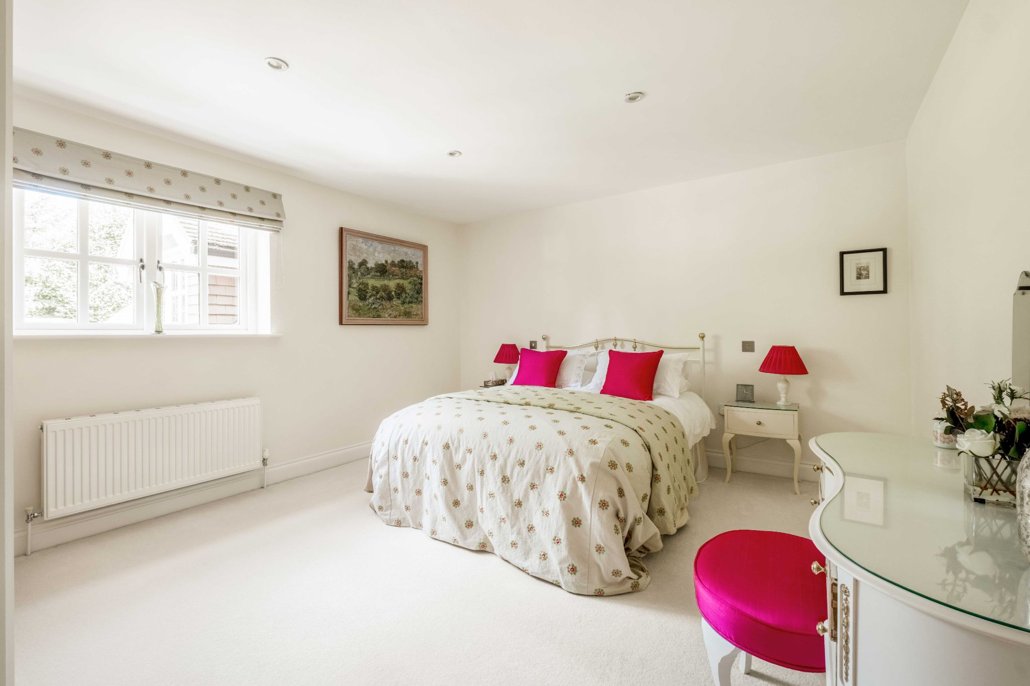 5 bedroom detached house For Sale in Sevenoaks - Photograph 15