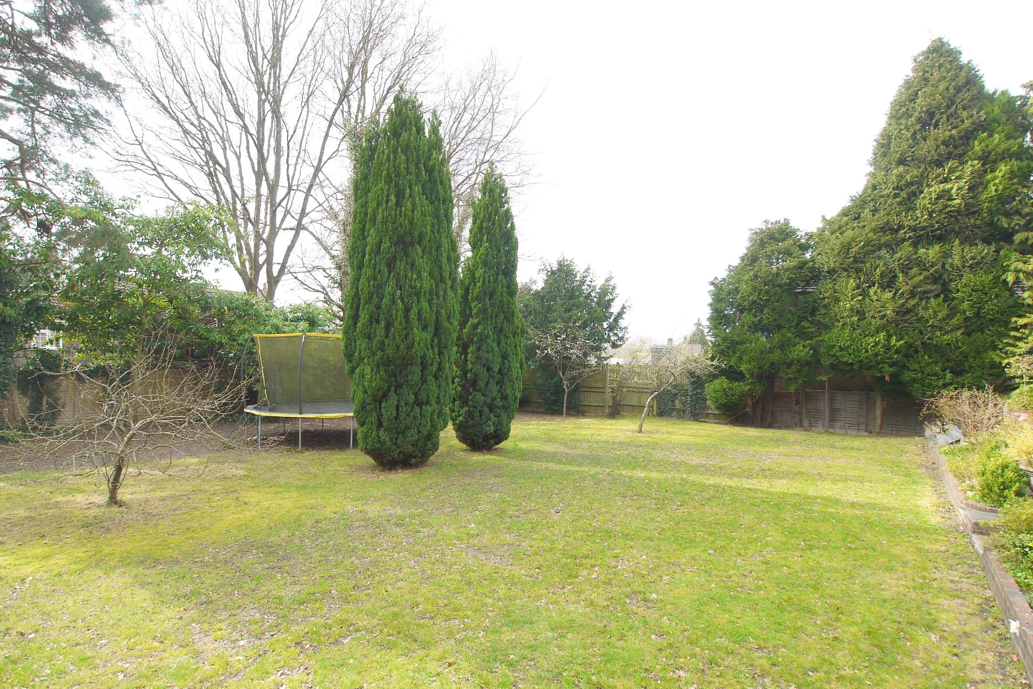 6 bedroom detached house Sold in Sevenoaks - Photograph 12