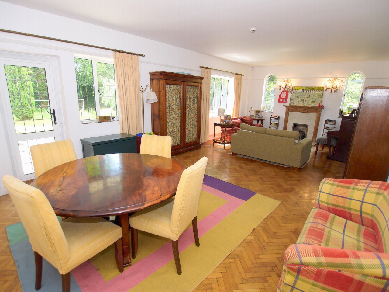 6 bedroom detached house Sold in Sevenoaks - Photograph 2