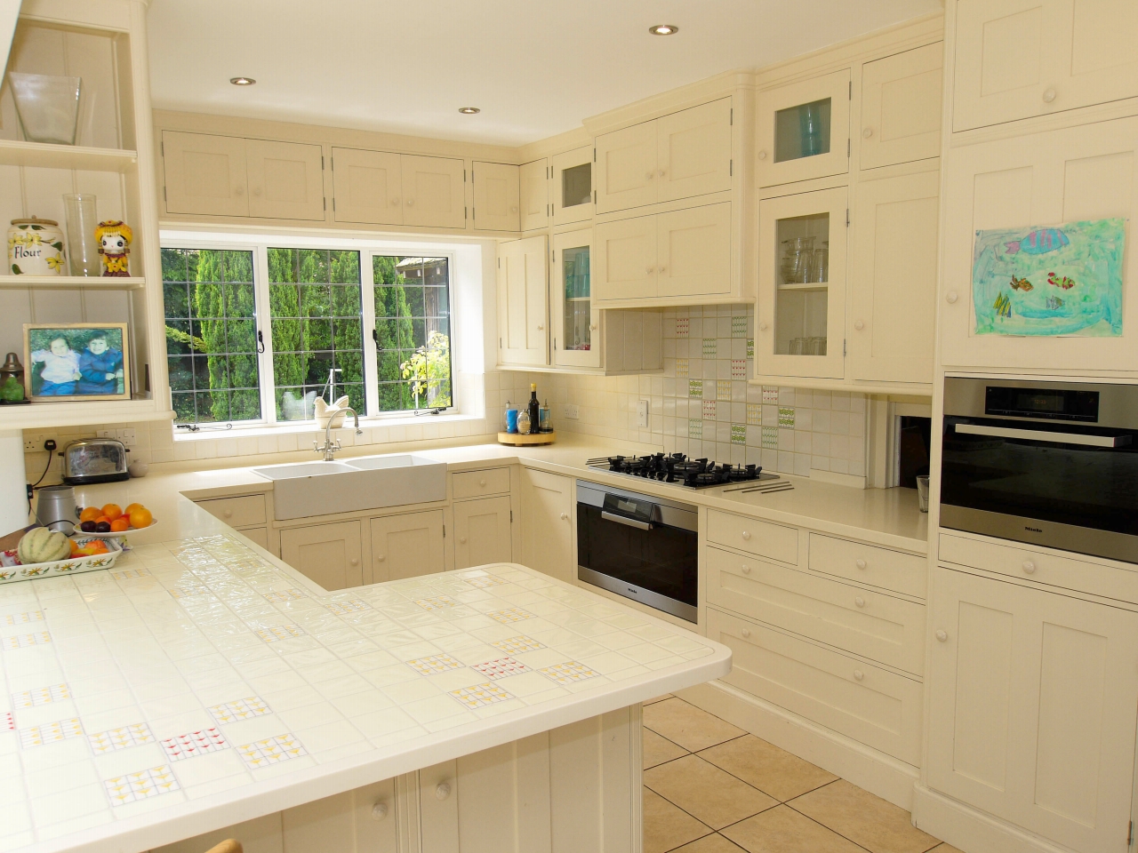 6 bedroom detached house Sold in Sevenoaks - Photograph 4