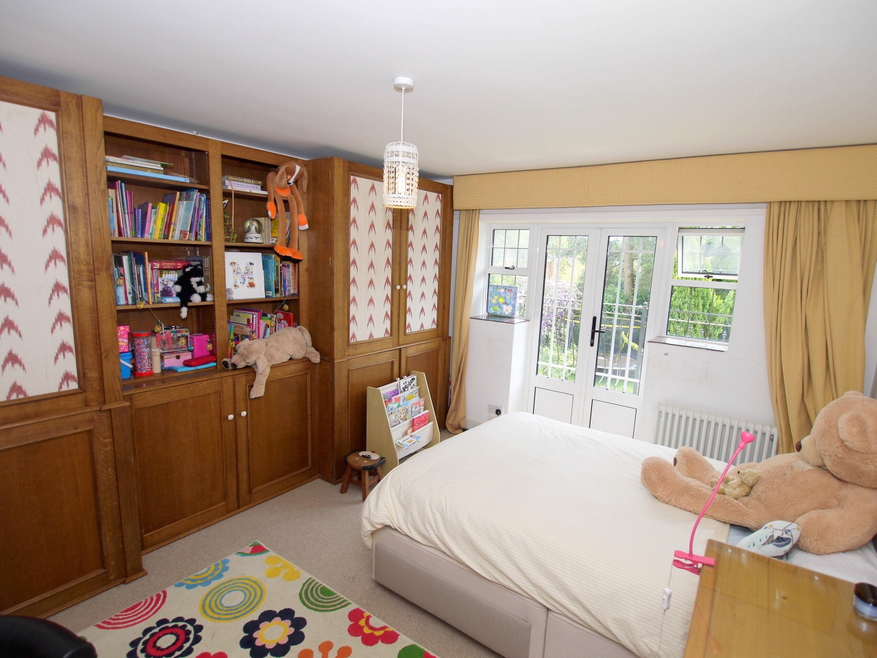 6 bedroom detached house Sold in Sevenoaks - Photograph 7