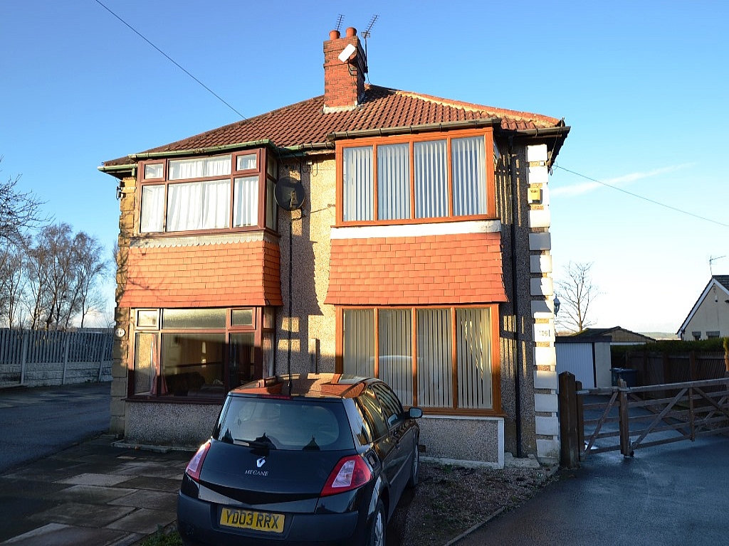 3 Bed Semi-detached House To Rent - 0