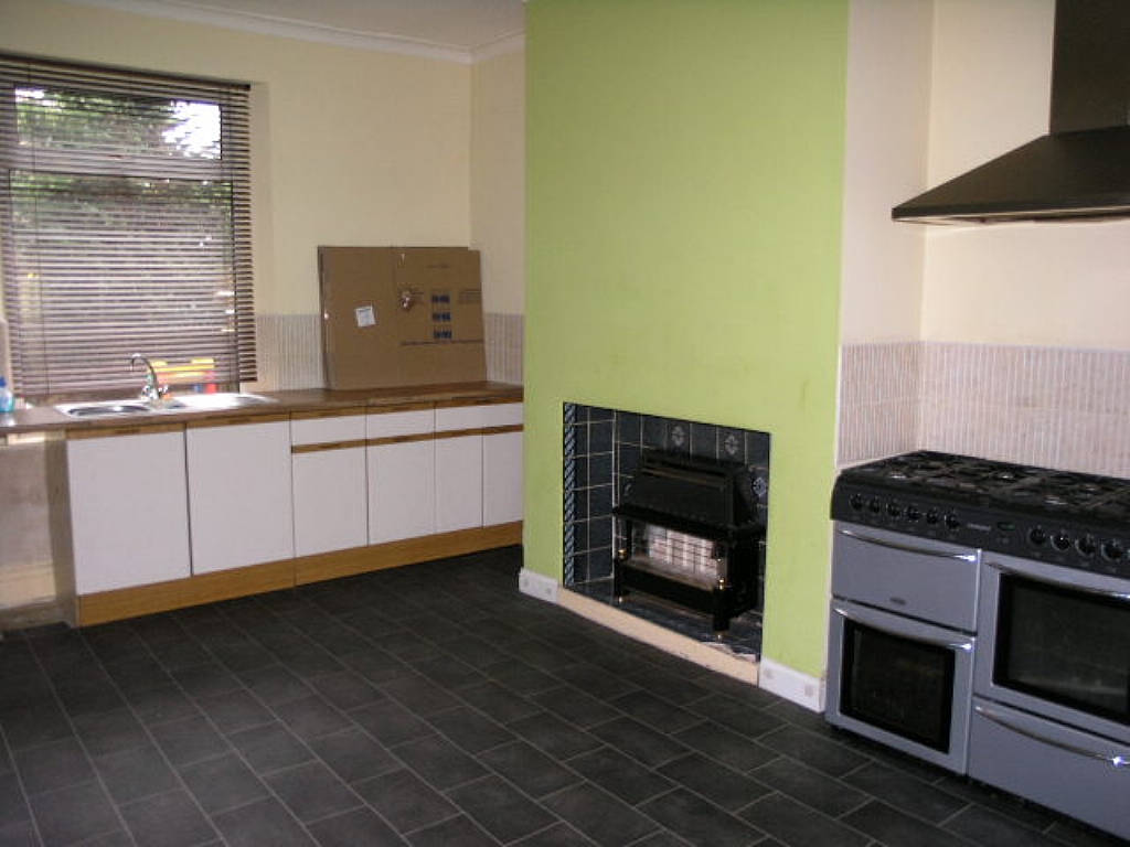 4 Bed House To Rent - 0