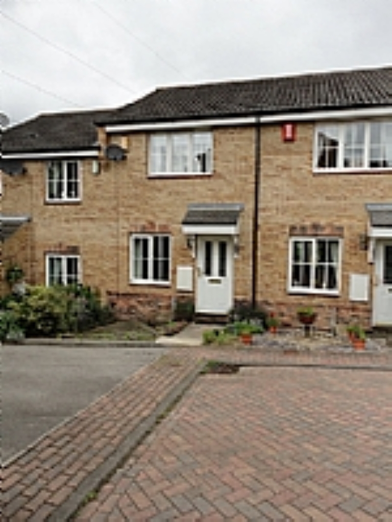 2 Bed Mid Terraced House To Rent - 0