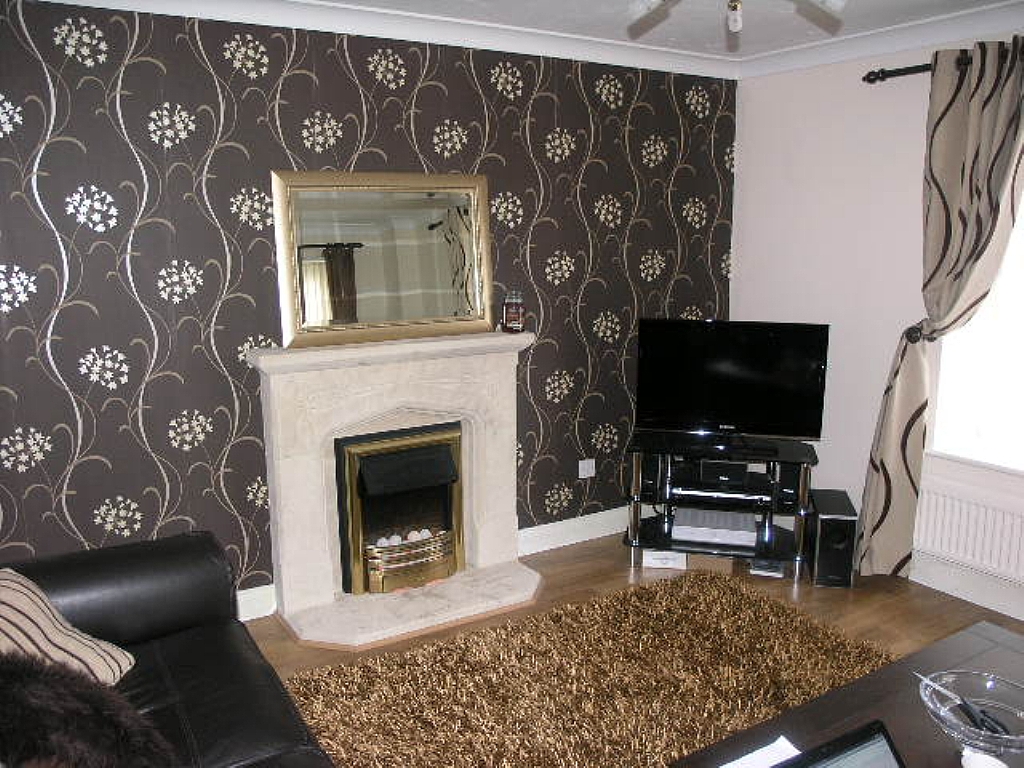 3 Bed Detached House To Rent - 0