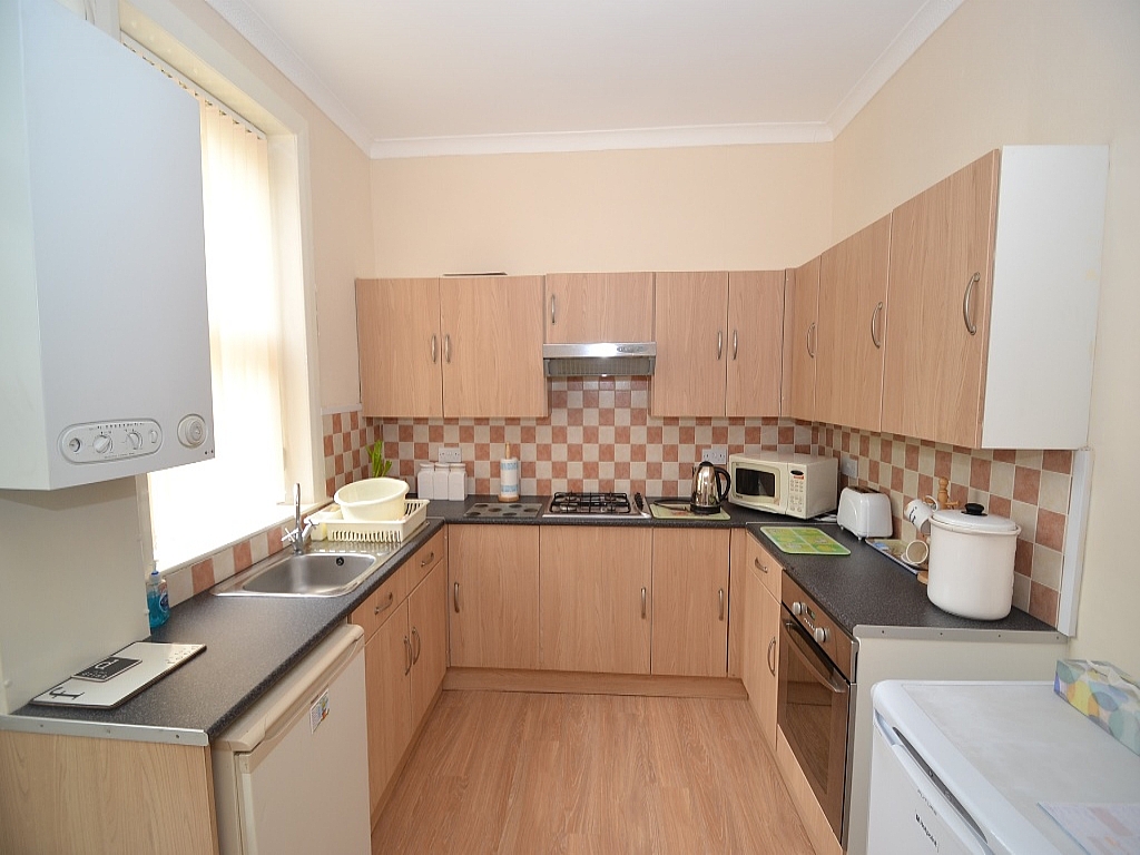 2 Bed Mid Terraced House To Rent - 0