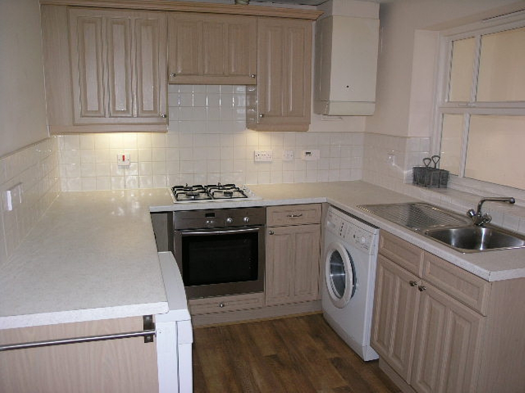 2 Bed House To Rent - 0