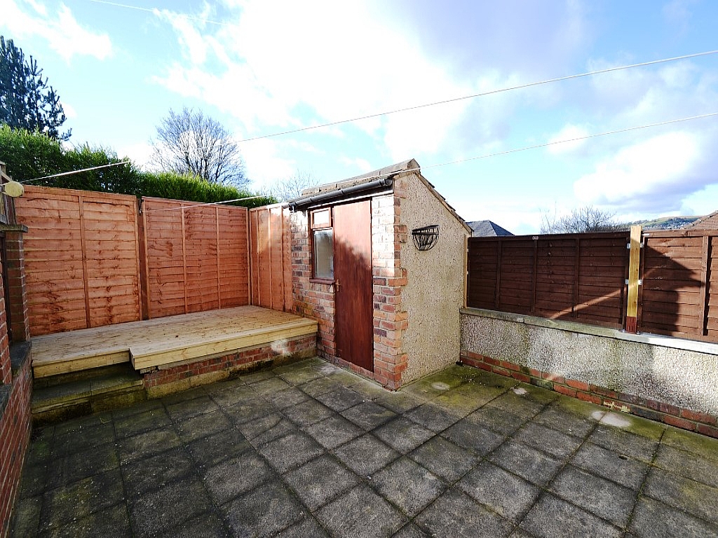 2 Bed Mid Terraced House To Rent - 0