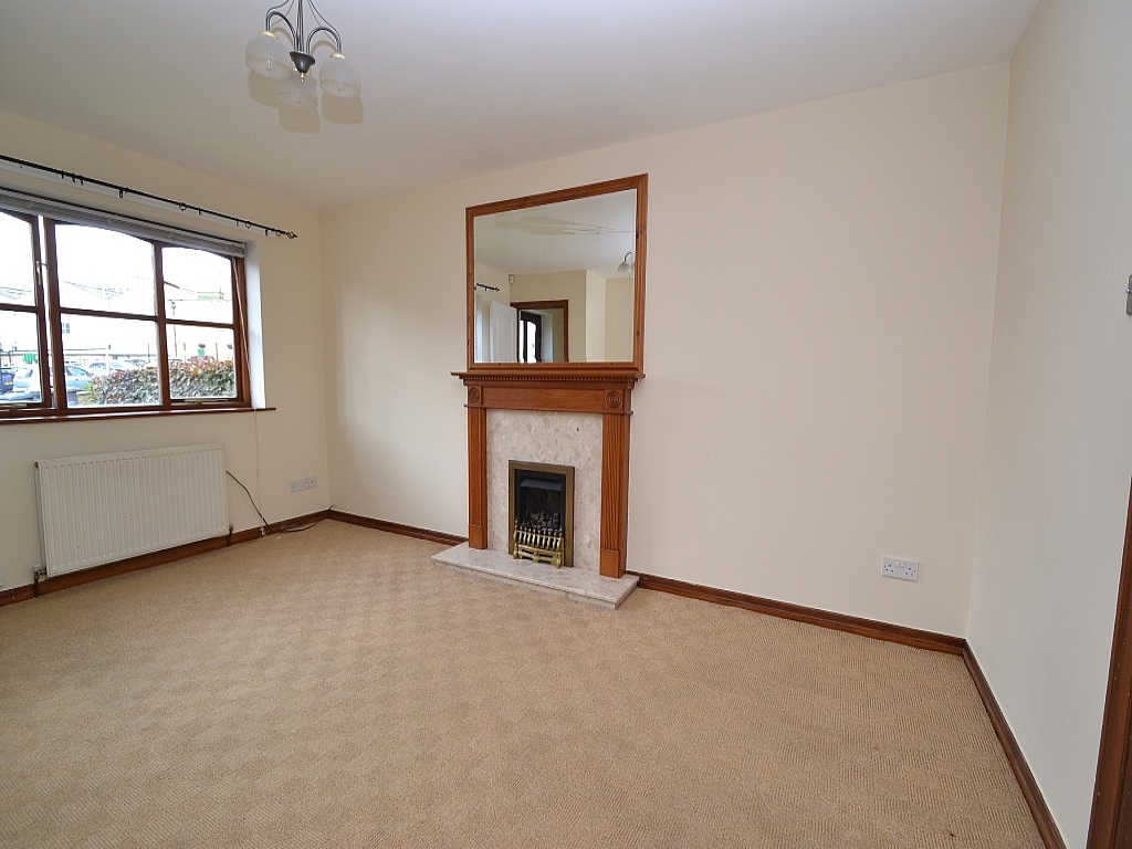 2 Bed House To Rent - 0