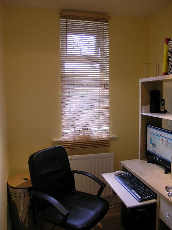 3 Bed Semi-detached House To Rent - 0