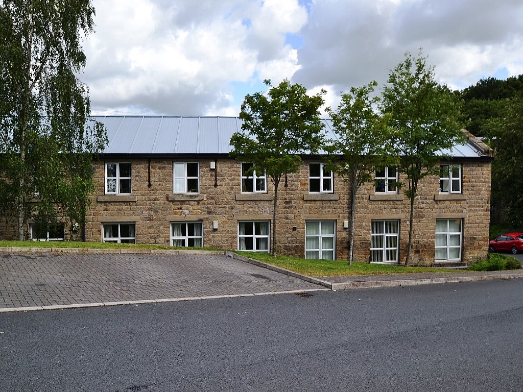 2 Bed Apartment Flat/apartment For Sale - Photograph 1