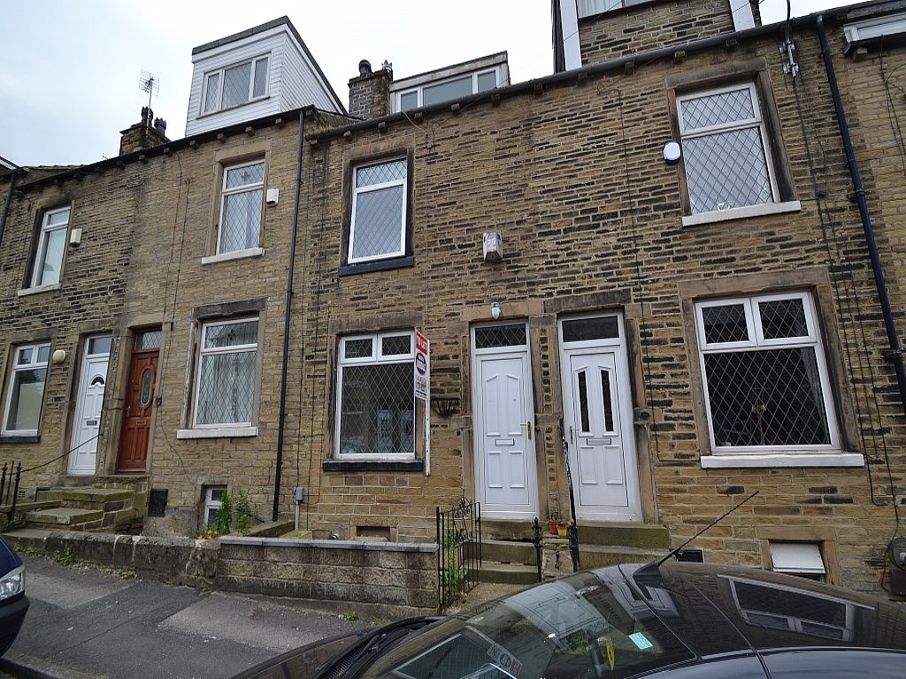 2 Bed Mid Terraced House To Rent - 0