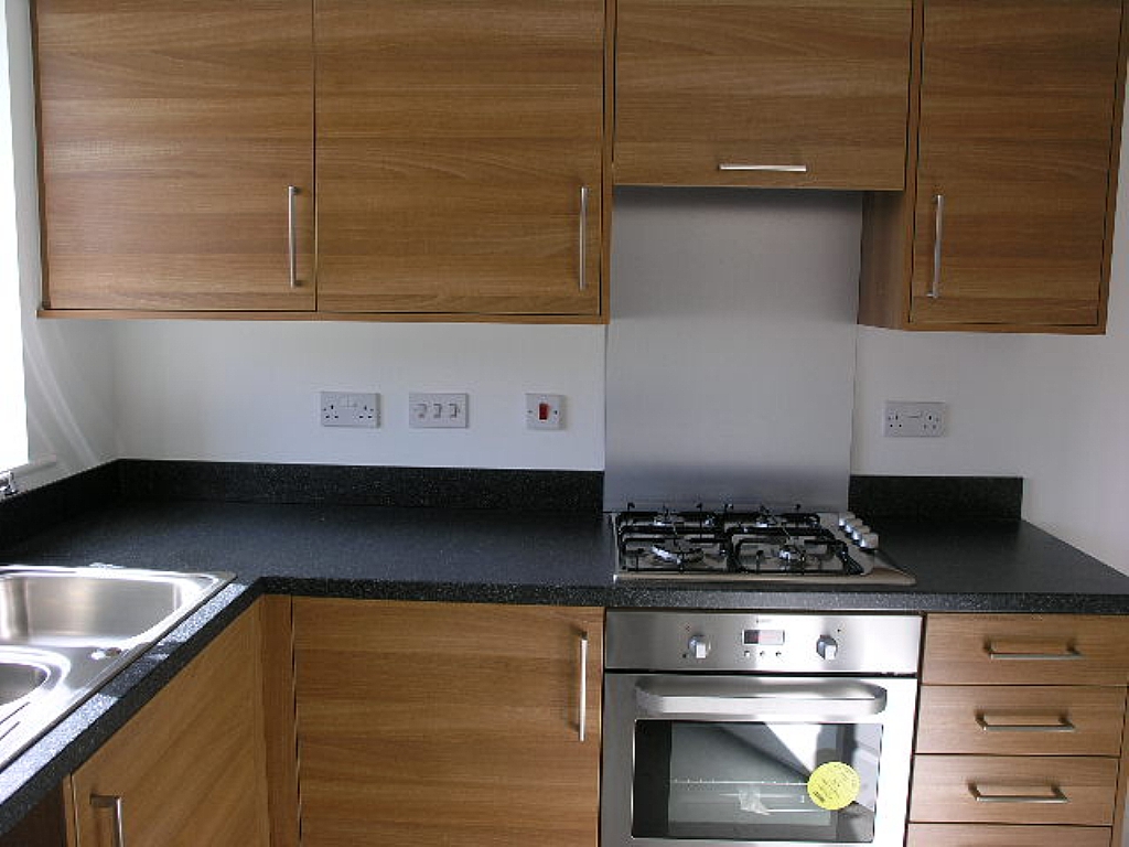 2 Bed House To Rent - 0