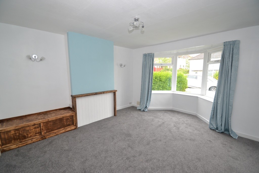 3 Bed Semi-detached House To Rent - 0