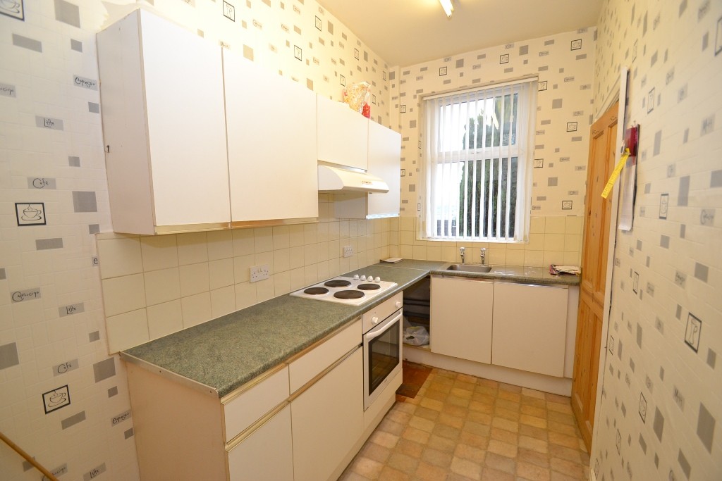 2 Bed End Terraced House Auction - 0