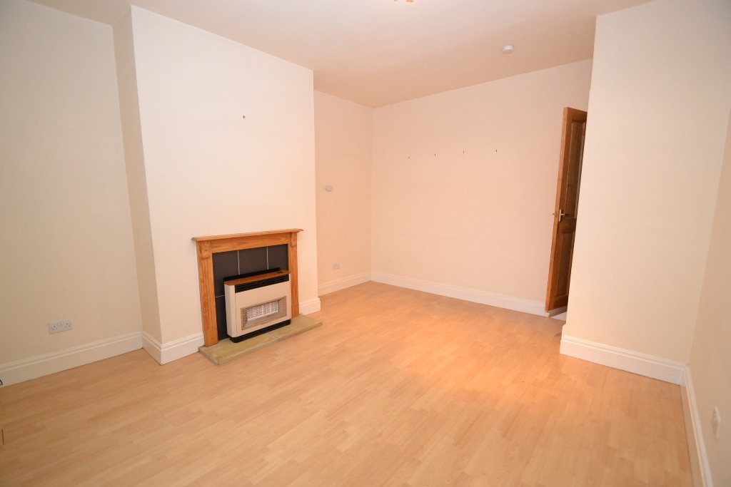 2 Bed End Terraced House Auction - 0