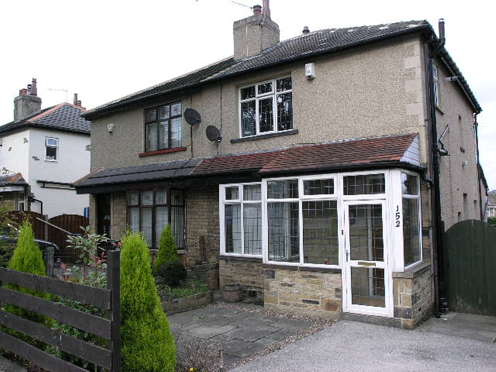 3 Bed Semi-detached House To Rent - 0