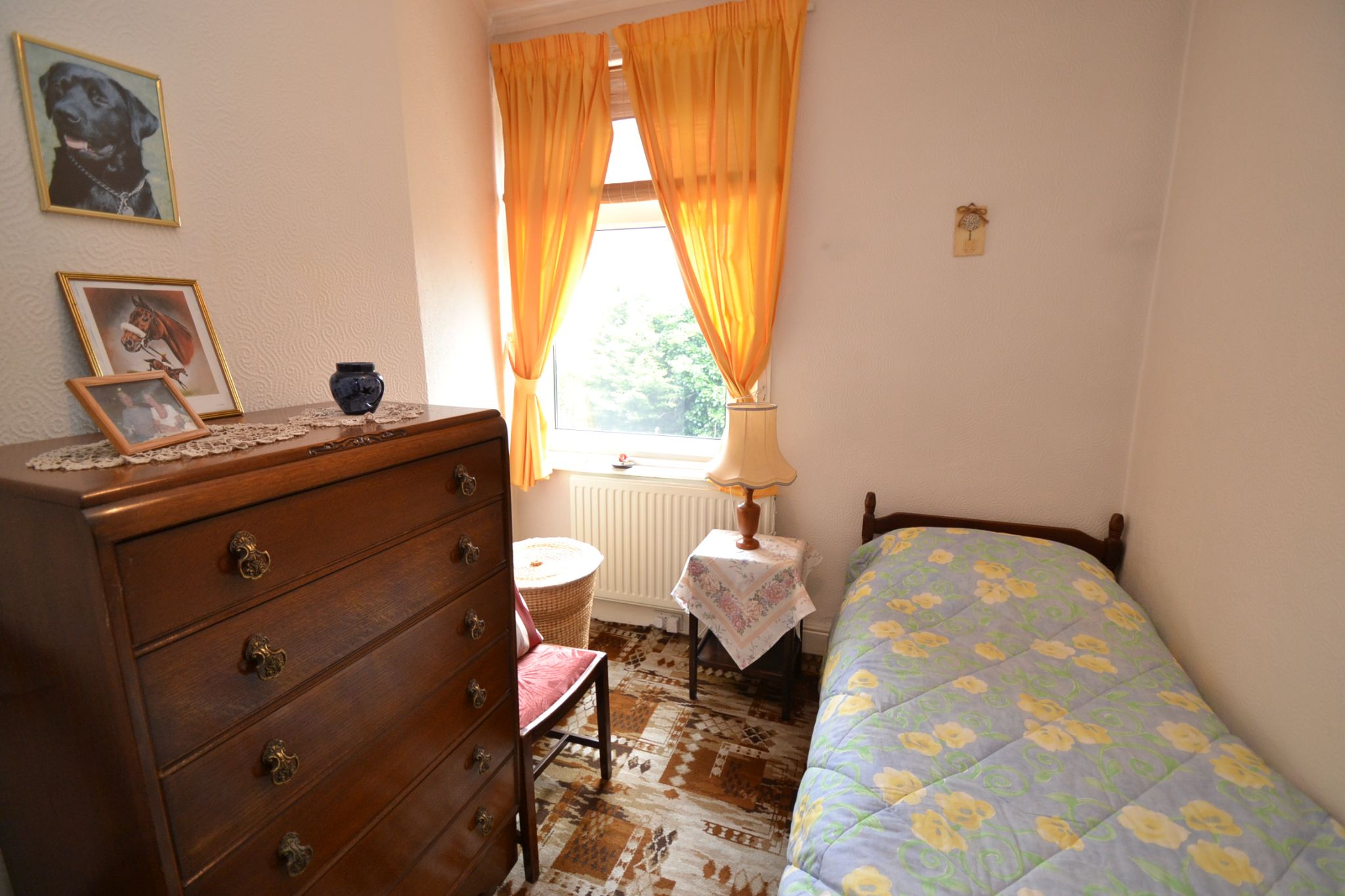 3 Bed Mid Terraced House For Sale - Photograph 9