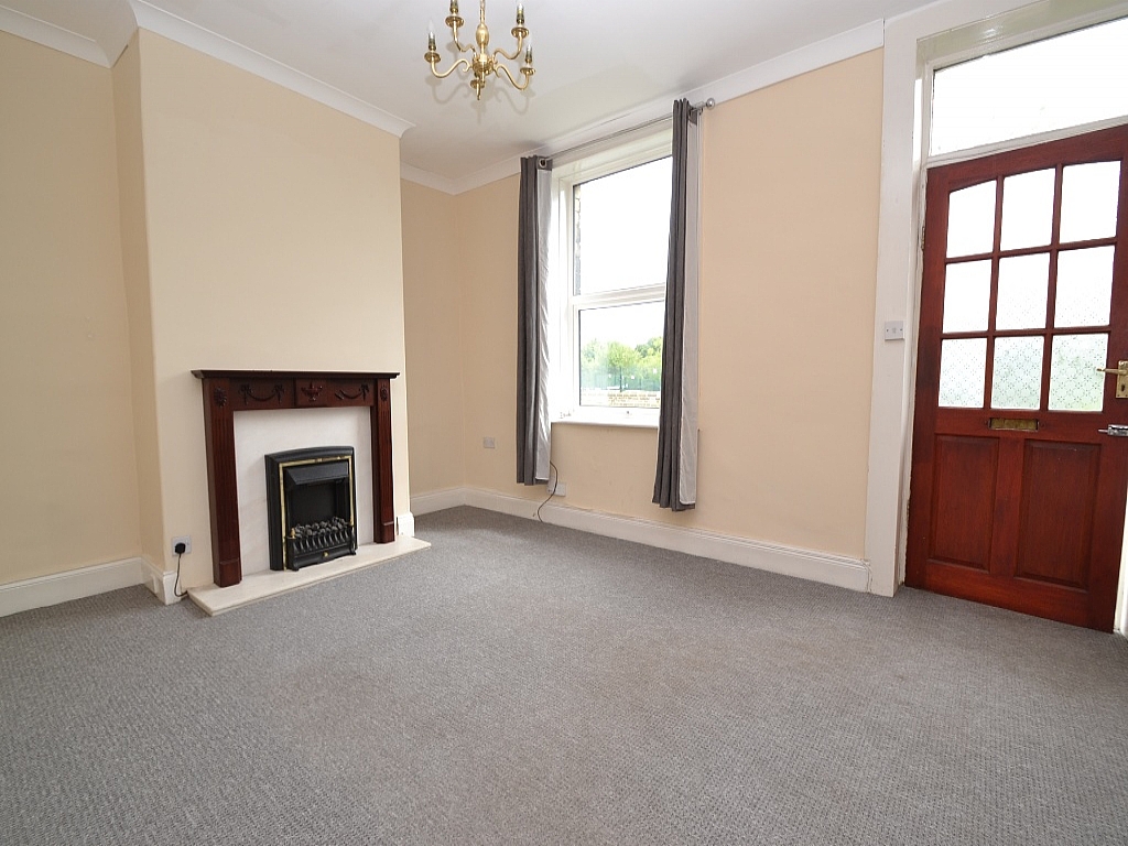 3 Bed Mid Terraced House To Rent - 0