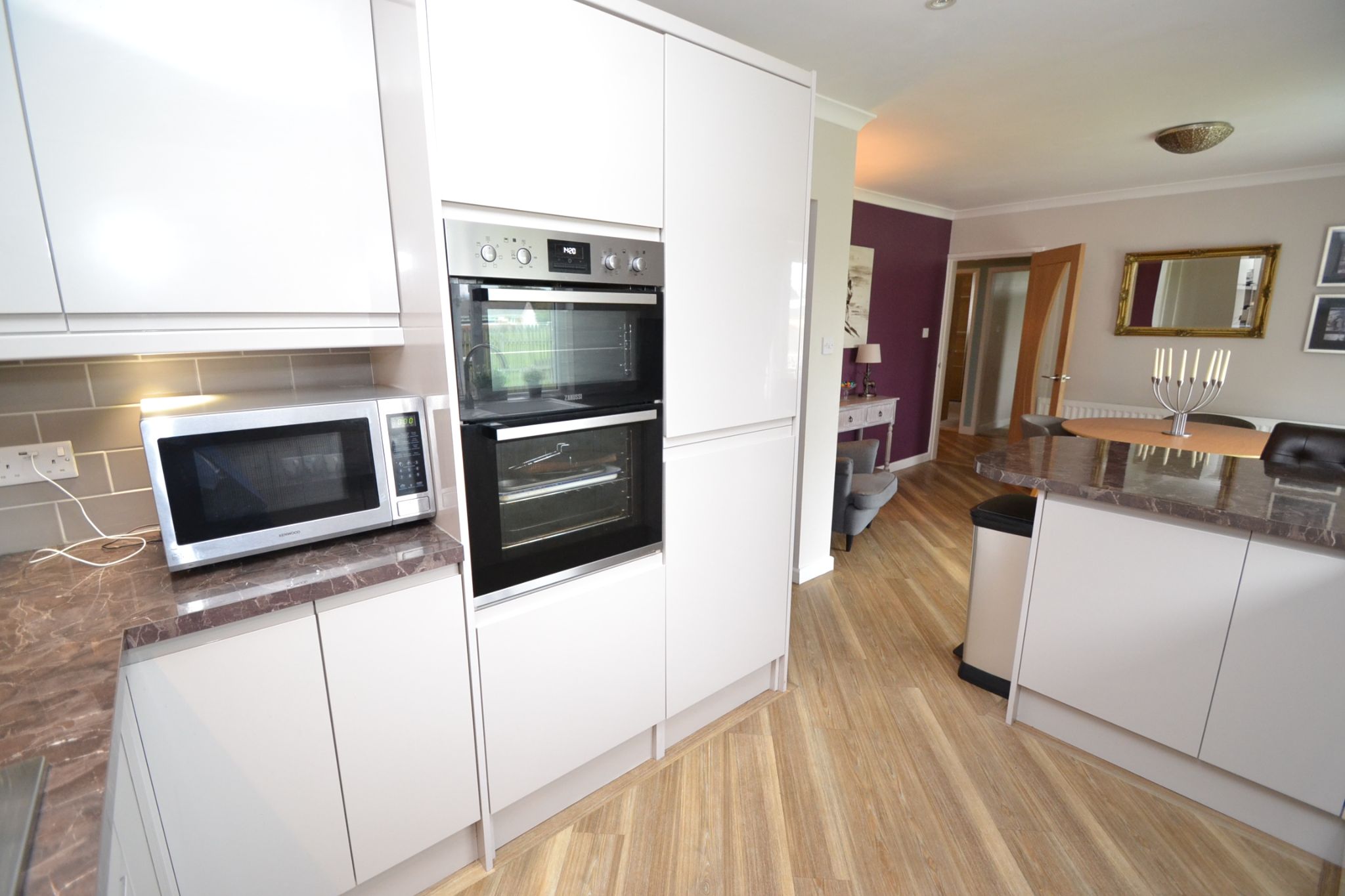 2 Bed Detached Bungalow For Sale - Photograph 6