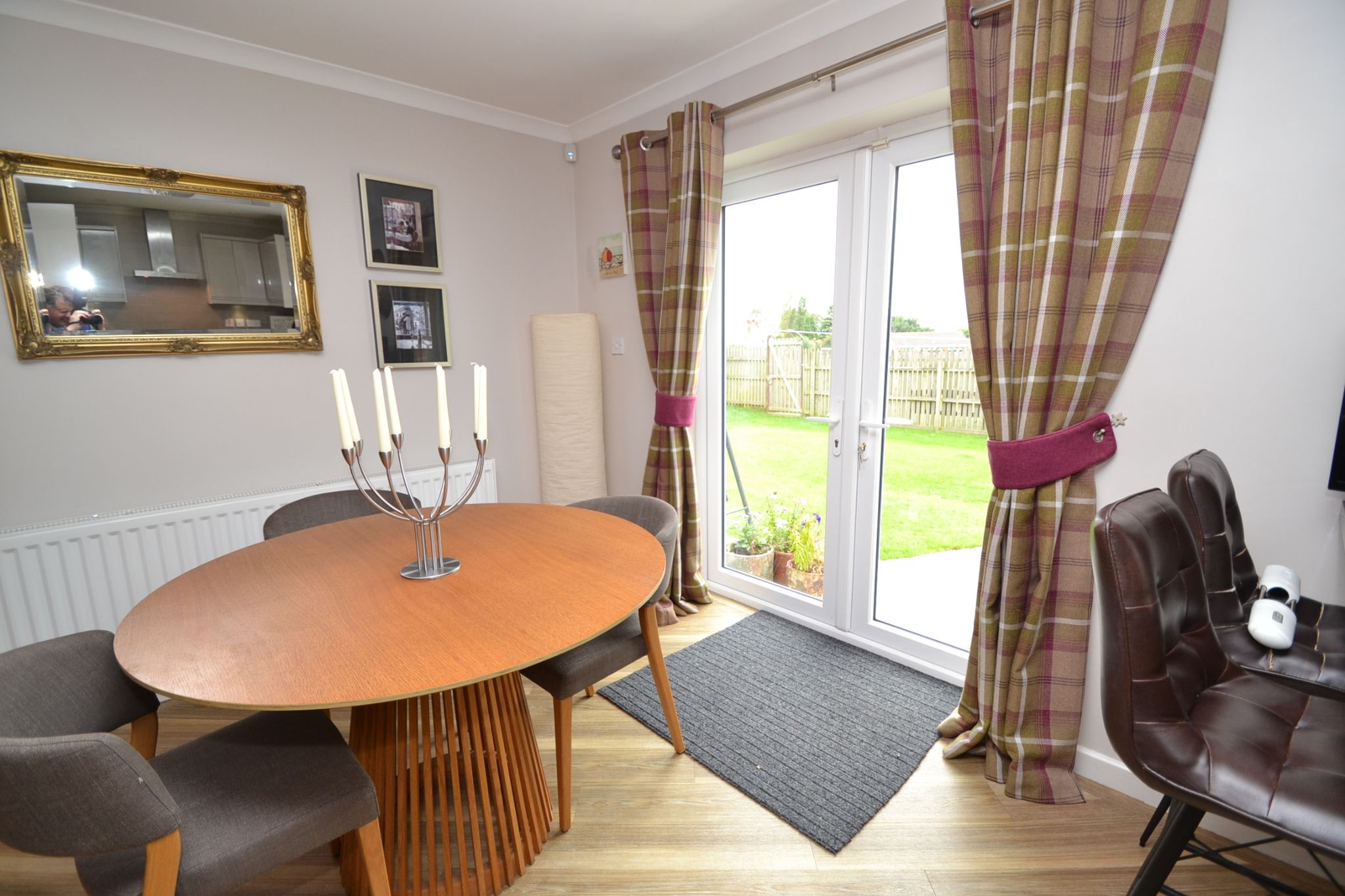 2 Bed Detached Bungalow For Sale - Photograph 7