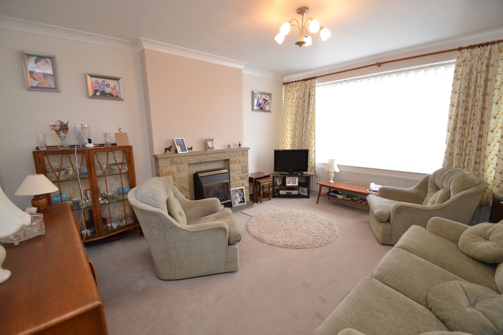 2 Bed Semi-detached House For Sale - Photograph 2