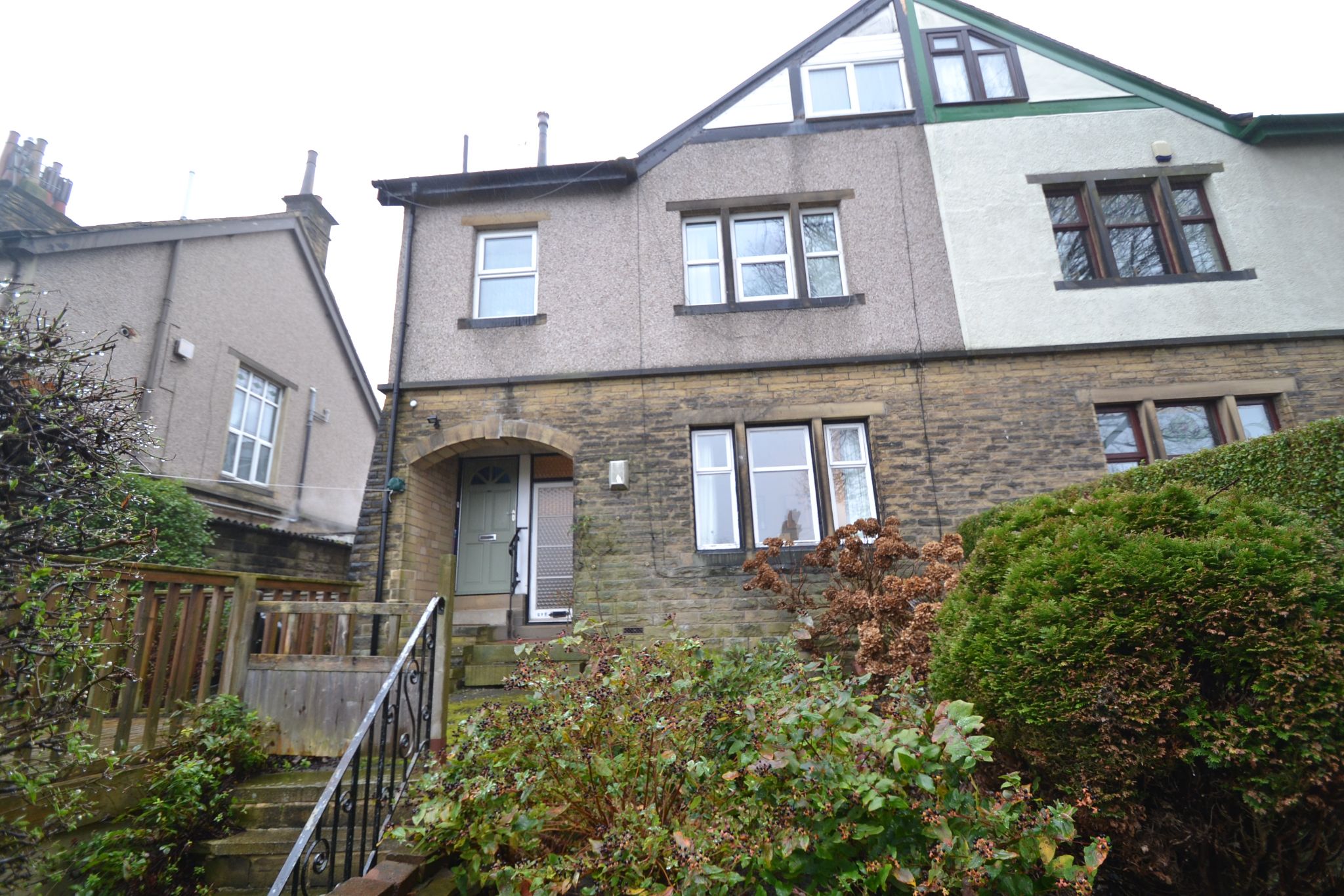 1 Bed Ground Floor Flat/apartment For Sale - Photograph 1