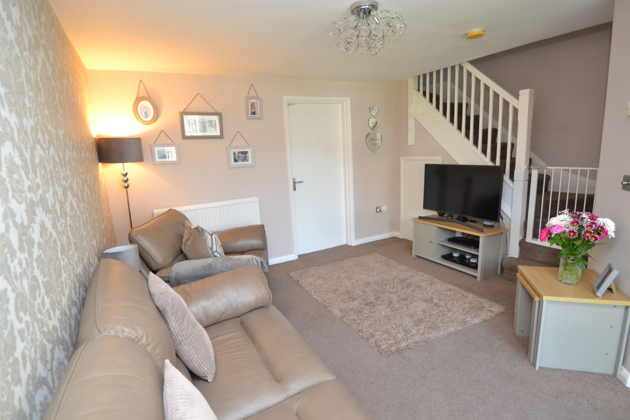 2 Bed Semi-detached House For Sale - Photograph 3