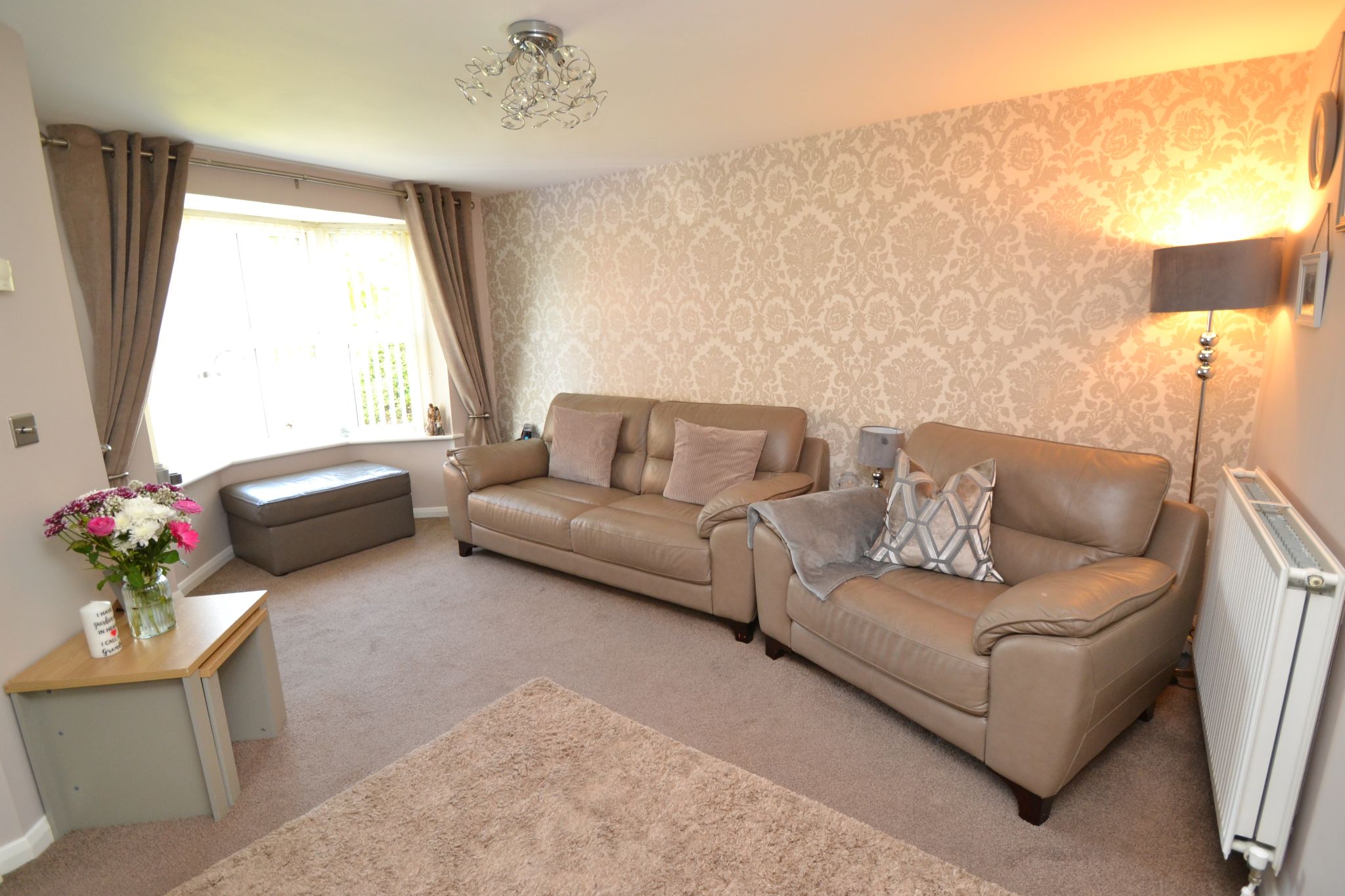 2 Bed Semi-detached House For Sale - Photograph 4