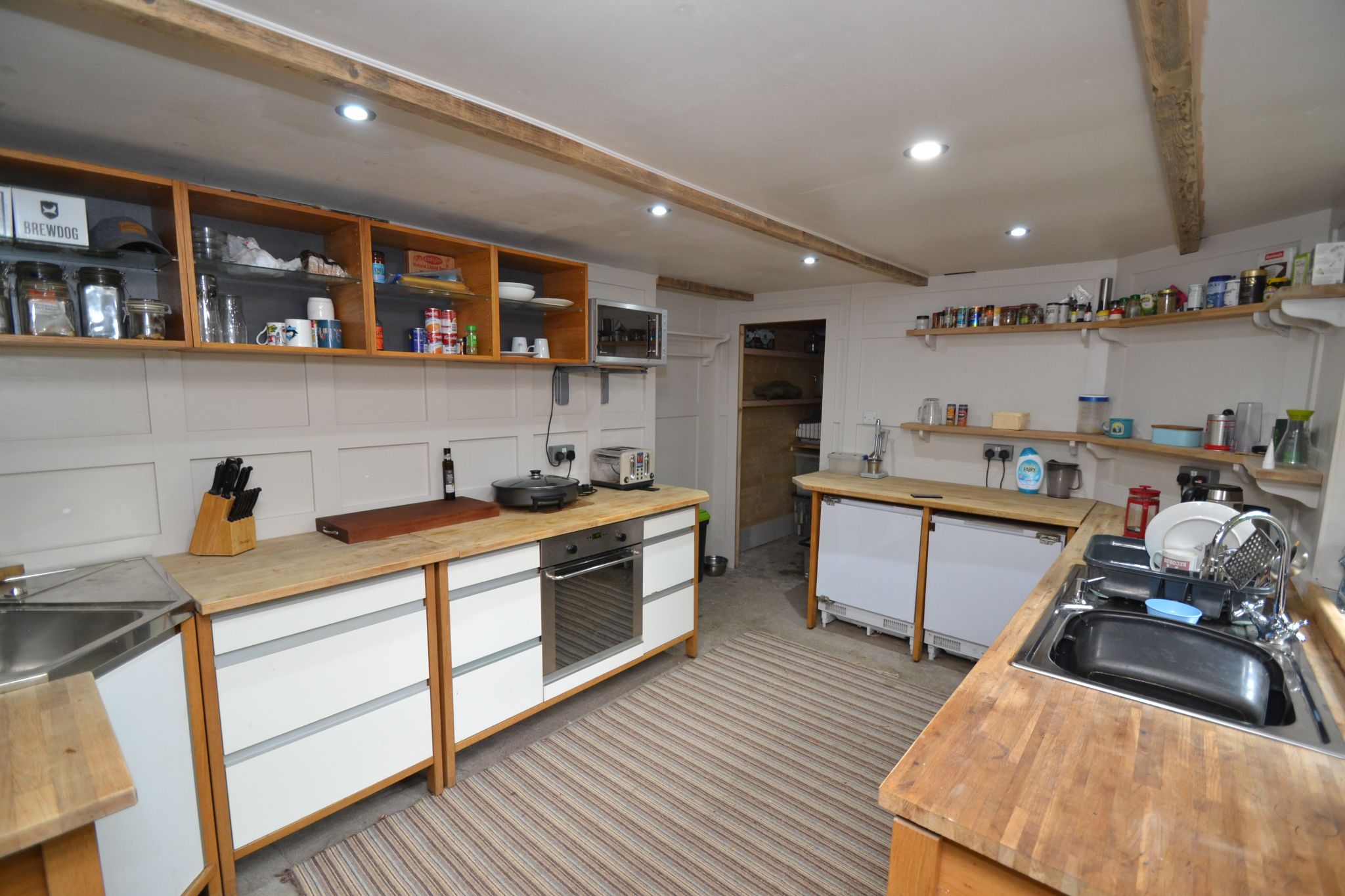 2 Bed Undefined House For Sale - Photograph 3