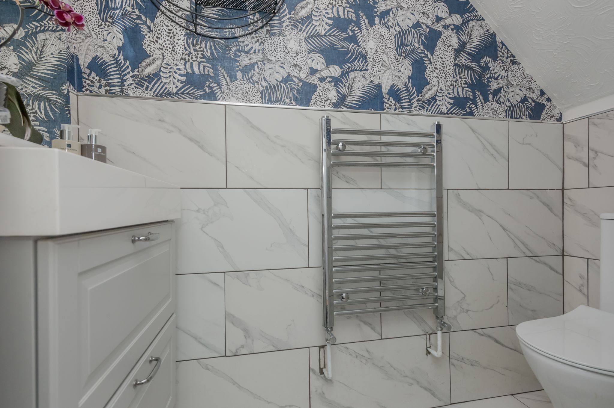 4 Bed Detached House For Sale - Photograph 3