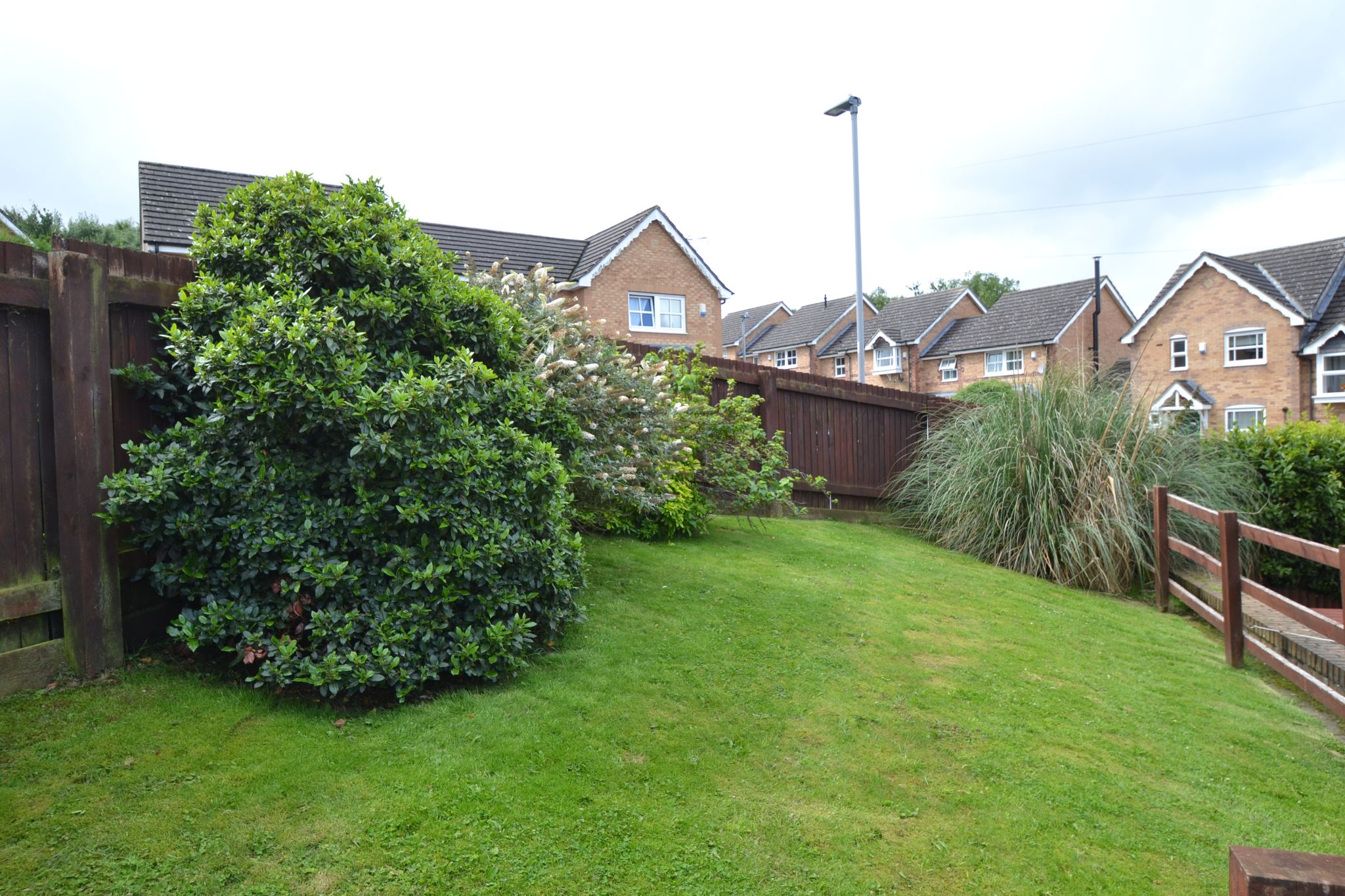 3 Bed End Terraced House For Sale - Photograph 14